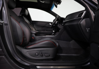 Подержанный автомобиль Kia Optima Sedan 2018 года (30 фото)