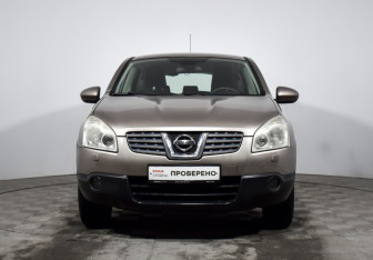 Подержанный автомобиль Nissan Qashqai 2008 года (2 фото)