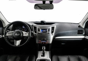 Подержанный автомобиль Subaru Outback Wagon 2012 года (10 фото)