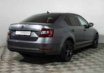 Подержанный автомобиль Skoda Octavia Liftback 2017 года (5 фото)