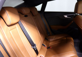 Подержанный автомобиль Audi A5 Liftback 2020 года (19 фото)
