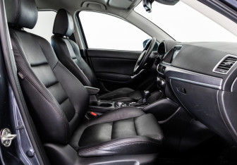 Подержанный автомобиль Mazda CX-5 2017 года (16 фото)