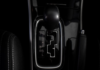 Подержанный автомобиль Mitsubishi Outlander 2017 года (17 фото)