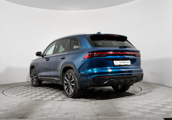 Подержанный автомобиль Geely Monjaro 2023 года (7 фото)