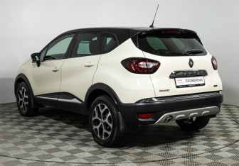 Подержанный автомобиль Renault Kaptur 2019 года (7 фото)