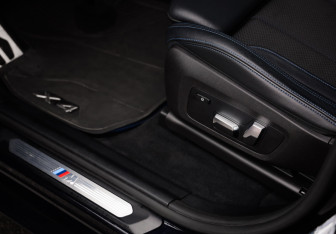Подержанный автомобиль BMW X4 2019 года (25 фото)
