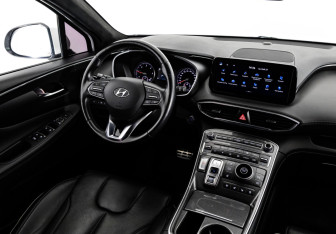 Подержанный автомобиль Hyundai Santa Fe 2020 года (17 фото)