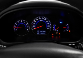 Подержанный автомобиль Hyundai Santa Fe 2011 года (18 фото)