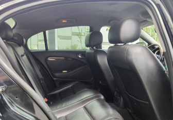 Подержанный автомобиль Jaguar S-Type 2007 года (23 фото)