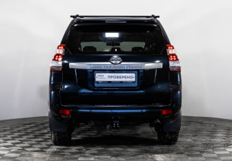 Подержанный автомобиль Toyota Land Cruiser Prado 2013 года (6 фото)