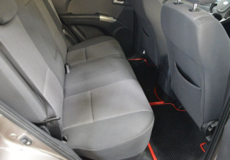 Подержанный автомобиль Kia Sportage 2009 года (13 фото)