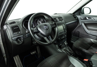 Подержанный автомобиль Skoda Yeti 2015 года (11 фото)