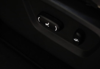 Подержанный автомобиль Chevrolet Captiva 2013 года (22 фото)