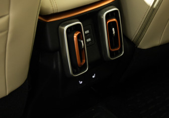 Подержанный автомобиль Haval Dargo 2022 года (21 фото)