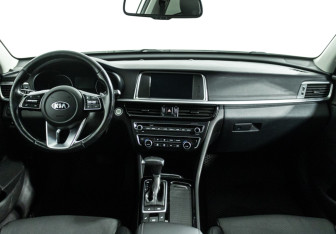 Подержанный автомобиль Kia Optima Sedan 2018 года (13 фото)
