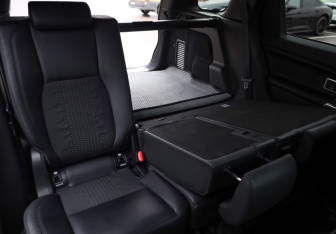 Подержанный автомобиль Land Rover Discovery Sport 2018 года (29 фото)