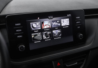 Подержанный автомобиль Skoda Rapid Liftback 2020 года (13 фото)