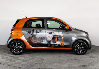 Подержанный автомобиль Smart Forfour 2016 года (4 фото)