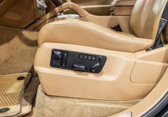Подержанный автомобиль Porsche Cayenne 2007 года (26 фото)