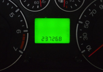 Подержанный автомобиль Ford Fusion 2006 года (15 фото)