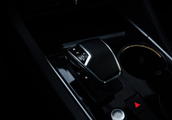 Подержанный автомобиль Volkswagen Touareg 2020 года (21 фото)