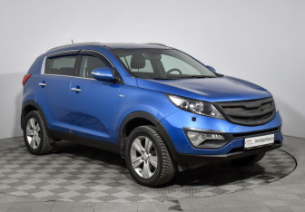 Подержанный автомобиль Kia Sportage 2010 года (3 фото)