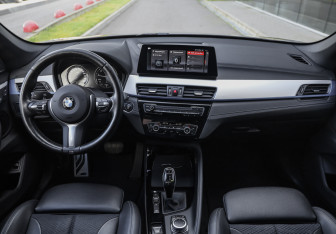 Подержанный автомобиль BMW X1 2019 года (11 фото)