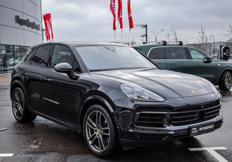 Подержанный автомобиль Porsche Cayenne 2018 года (4 фото)