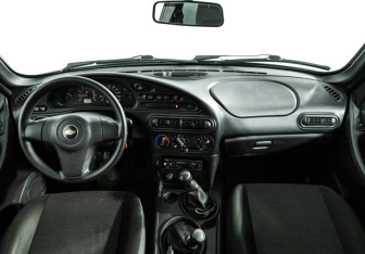 Подержанный автомобиль Chevrolet Niva 2016 года (13 фото)