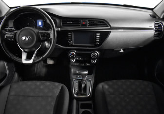 Подержанный автомобиль Kia Rio Hatchback 2019 года (13 фото)