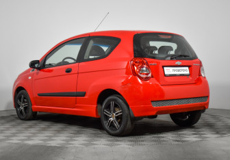 Подержанный автомобиль Chevrolet Aveo Hatchback 2010 года (7 фото)