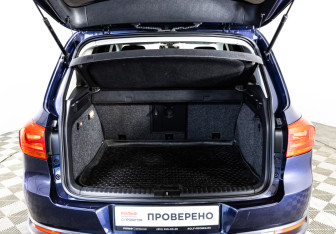 Подержанный автомобиль Volkswagen Tiguan 2012 года (23 фото)