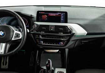 Подержанный автомобиль BMW X3 2019 года (13 фото)