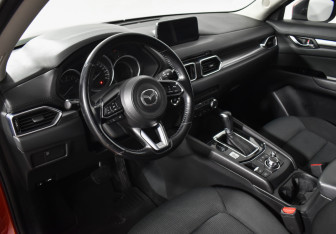 Подержанный автомобиль Mazda CX-5 2017 года (9 фото)