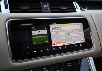 Подержанный автомобиль Land Rover Range Rover Sport 2021 года (17 фото)