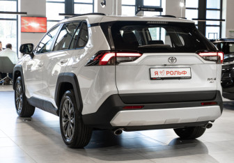 Новый Toyota RAV4 2025 (9 фото)