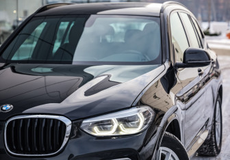 Подержанный автомобиль BMW X3 2019 года (2 фото)
