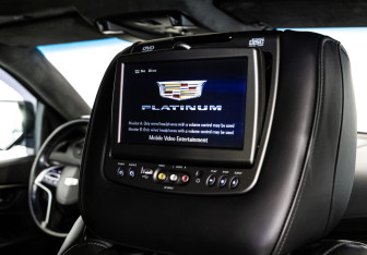 Подержанный автомобиль Cadillac Escalade Suv 2016 года (29 фото)