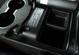 Подержанный автомобиль Toyota Land Cruiser Suv 2021 года (21 фото)