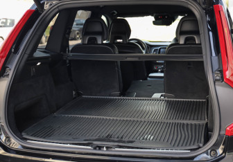 Подержанный автомобиль Volvo XC90 2020 года (31 фото)