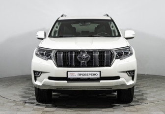 Подержанный автомобиль Toyota Land Cruiser Prado 2017 года (2 фото)