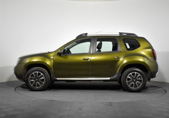 Подержанный автомобиль Renault Duster 2020 года (8 фото)
