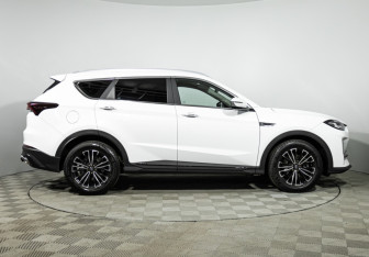 Подержанный автомобиль Jetour X70 2023 года (4 фото)