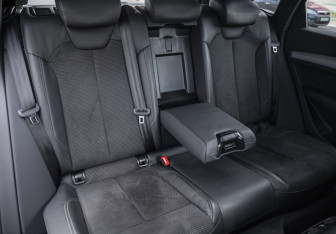 Подержанный автомобиль Audi Q5 2020 года (27 фото)