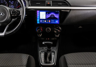 Подержанный автомобиль Kia Rio Sedan 2020 года (13 фото)