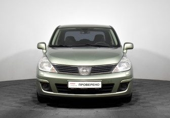 Подержанный автомобиль Nissan Tiida Sedan 2008 года (2 фото)