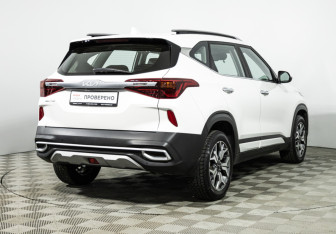 Подержанный автомобиль Kia Seltos 2022 года (5 фото)