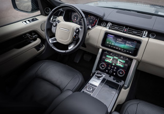 Подержанный автомобиль Land Rover Range Rover 2020 года (10 фото)