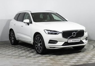 Подержанный автомобиль Volvo XC60 2020 года (3 фото)