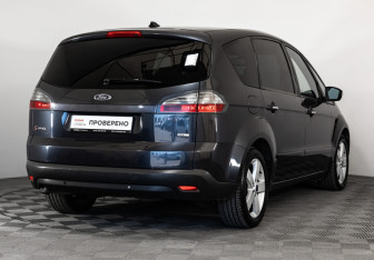 Подержанный автомобиль Ford S-MAX 2008 года (5 фото)